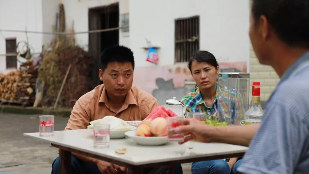 赞美男人下厨经典句子_(表扬男人做饭的句子)