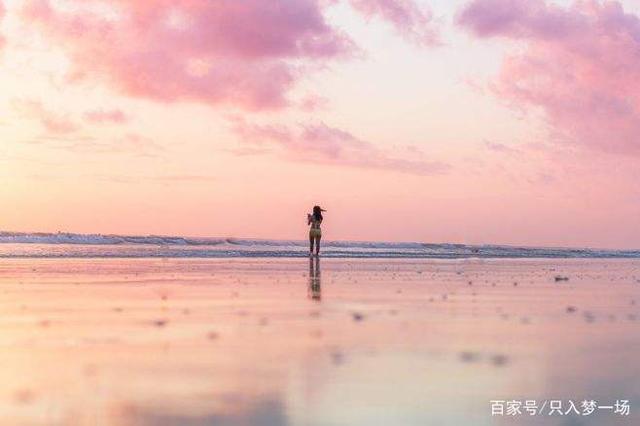 下雨天好心情幽默句子_【下雨天画画的心情经典句子】