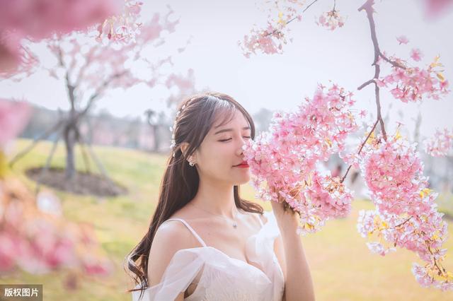 发张照片到朋友圈说说的幽默句子 发张照片到朋友圈说说的幽默句子