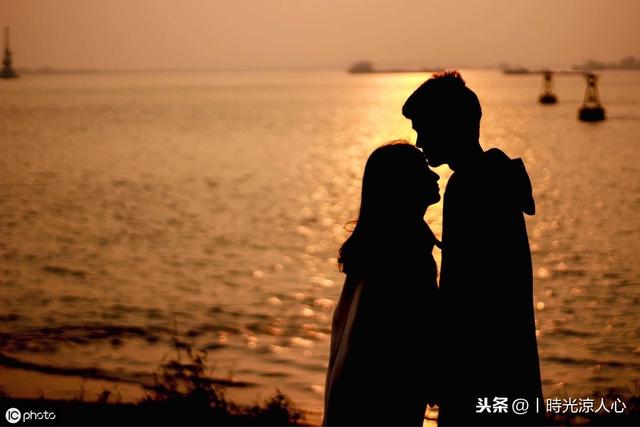 浪漫爱情句子短句10字 浪漫爱情句子短句10字