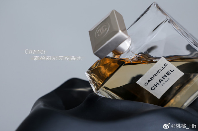 给喜欢的人写情书50字_(最能打动人心的短情书)