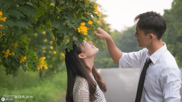 追女孩甜言蜜语感动句子(追女孩子的情话)