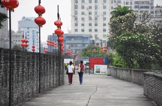 城墙沧桑的唯美句子(老人岁月沧桑的句子)