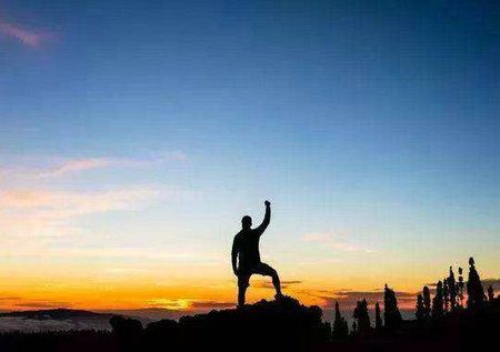 拼搏的励志句子【励志拼搏霸气的句子】