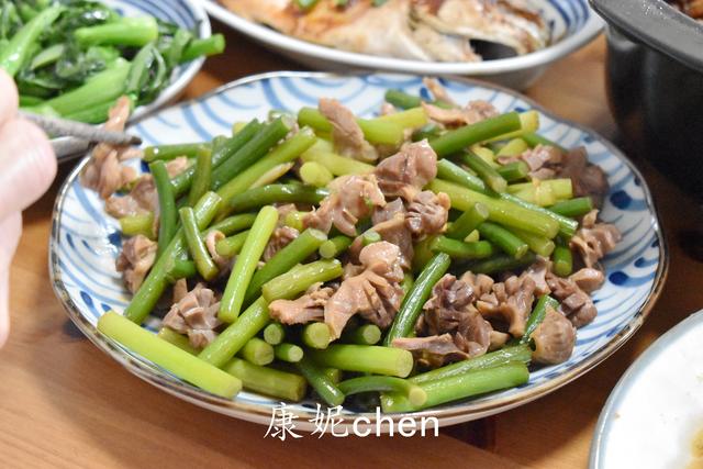 一家人在一起吃饭温馨的句子简短 一家人在一起吃饭温馨的句子简短