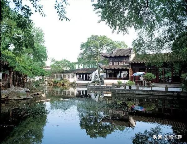 形容房子温馨气氛的句子 形容房子温馨气氛的句子