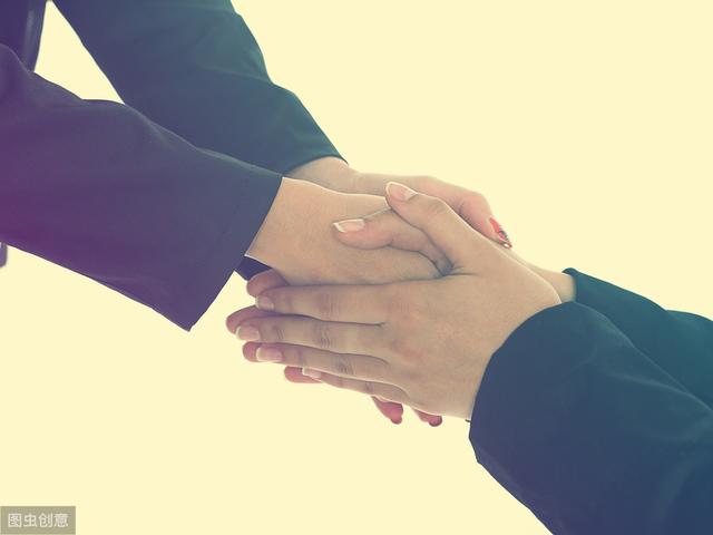 女人看淡一切的个性签名 女人看淡一切的个性签名
